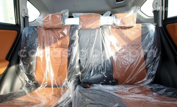 Acheter Import Voiture Toyota RAV4 Noir à Import - Dubai, Togo Acheter Import Voiture Toyota RAV4 Noir à Import - Dubai, Togo