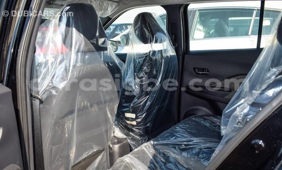 Acheter Import Utilitaire Nissan Evalia Noir à Import - Dubai, Togo Acheter Import Utilitaire Nissan Evalia Noir à Import - Dubai, Togo