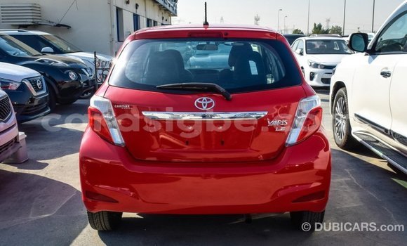 Acheter Import Voiture Toyota Yaris Rouge à Import - Dubai, Togo Acheter Import Voiture Toyota Yaris Rouge à Import - Dubai, Togo