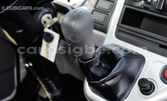 Acheter Import Utilitaire Mitsubishi L400 Blanc à Import - Dubai, Togo Acheter Import Utilitaire Mitsubishi L400 Blanc à Import - Dubai, Togo