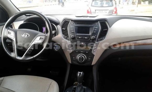 Acheter Occasion Voiture Hyundai Santa Fe Blanc à Lomé, Togo Acheter Occasion Voiture Hyundai Santa Fe Blanc à Lomé, Togo