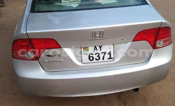 Acheter Occasion Voiture Honda Civic Gris à Lomé, Togo Acheter Occasion Voiture Honda Civic Gris à Lomé, Togo