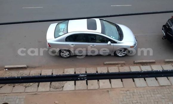 Acheter Occasion Voiture Honda Civic Gris à Lomé, Togo Acheter Occasion Voiture Honda Civic Gris à Lomé, Togo