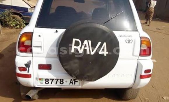 Buy Used Toyota RAV4 White Car in Lome in Togo Buy Used Toyota RAV4 White Car in Lome in Togo