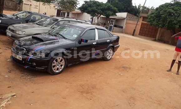Acheter Occasion Voiture BMW 3–Series Noir à Lomé, Togo Acheter Occasion Voiture BMW 3–Series Noir à Lomé, Togo