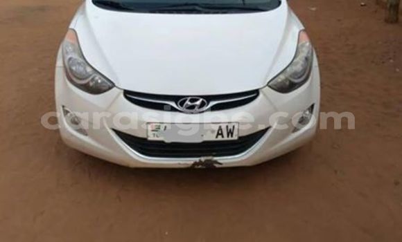 Buy Used Hyundai Elantra White Car in Lome in Togo Buy Used Hyundai Elantra White Car in Lome in Togo