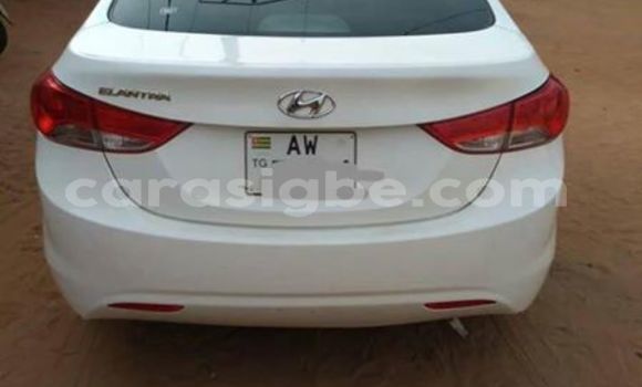 Buy Used Hyundai Elantra White Car in Lome in Togo Buy Used Hyundai Elantra White Car in Lome in Togo