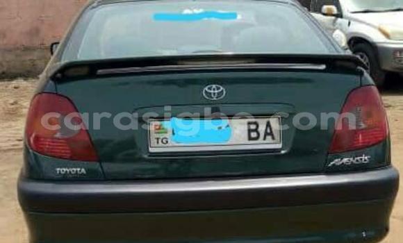 Buy Used Toyota Avensis Green Car in Lome in Togo Buy Used Toyota Avensis Green Car in Lome in Togo