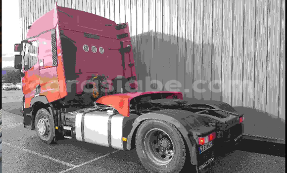 Acheter Occasion Utilitaire Renault TRM 10000 Rouge à Lomé, Maritime Acheter Occasion Utilitaire Renault TRM 10000 Rouge à Lomé, Maritime