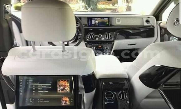 Acheter Occasion Voiture Rolls-Royce Phantom Blanc à Lomé, Togo Acheter Occasion Voiture Rolls-Royce Phantom Blanc à Lomé, Togo