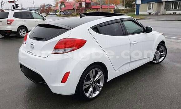 Acheter Occasion Voiture Hyundai Veloster Blanc à Lomé, Togo Acheter Occasion Voiture Hyundai Veloster Blanc à Lomé, Togo