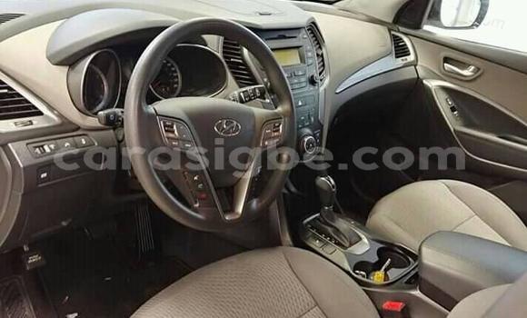 Acheter Occasion Voiture Hyundai Santa Fe Blanc à Lomé, Togo Acheter Occasion Voiture Hyundai Santa Fe Blanc à Lomé, Togo
