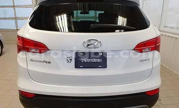 Acheter Occasion Voiture Hyundai Santa Fe Blanc à Lomé, Togo Acheter Occasion Voiture Hyundai Santa Fe Blanc à Lomé, Togo