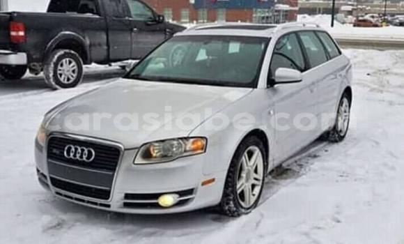 Buy Used Audi A4 Silver Car in Lome in Togo Buy Used Audi A4 Silver Car in Lome in Togo