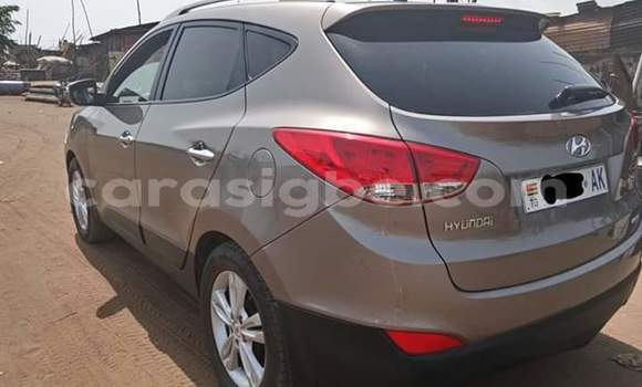 Buy Import Hyundai ix35 Brown Car in Lome in Togo Buy Import Hyundai ix35 Brown Car in Lome in Togo