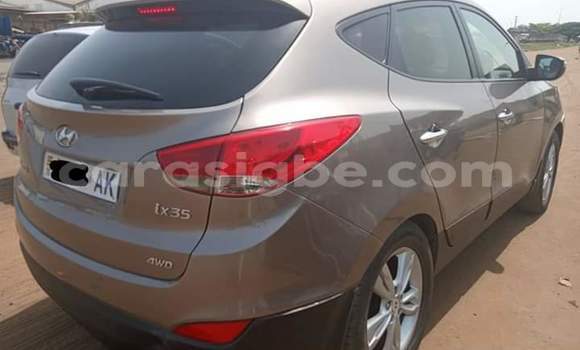 Buy Import Hyundai ix35 Brown Car in Lome in Togo Buy Import Hyundai ix35 Brown Car in Lome in Togo