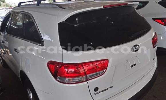 Buy Import Kia Sorento White Car in Lome in Togo Buy Import Kia Sorento White Car in Lome in Togo