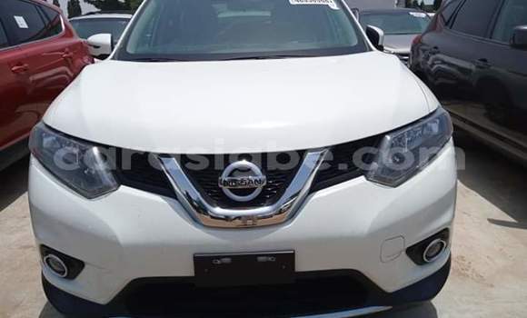 Buy Import Nissan Rogue White Car in Lome in Togo