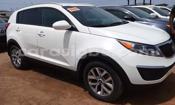 Buy Import Kia Sportage White Car in Lome in Togo Buy Import Kia Sportage White Car in Lome in Togo