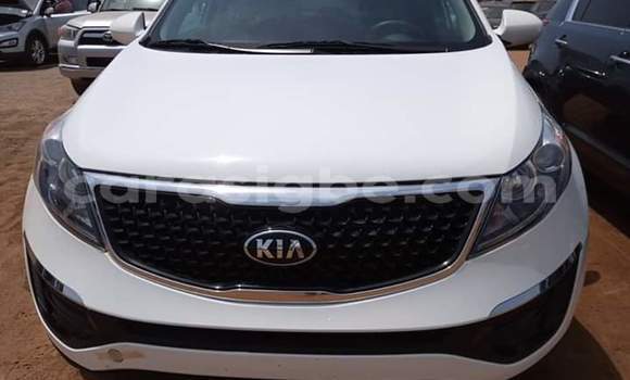 Buy Import Kia Sportage White Car in Lome in Togo Buy Import Kia Sportage White Car in Lome in Togo