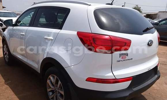 Buy Import Kia Sportage White Car in Lome in Togo Buy Import Kia Sportage White Car in Lome in Togo