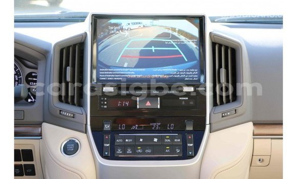 Acheter Import Voiture Toyota Land Cruiser Noir à Import - Dubai, Togo Acheter Import Voiture Toyota Land Cruiser Noir à Import - Dubai, Togo