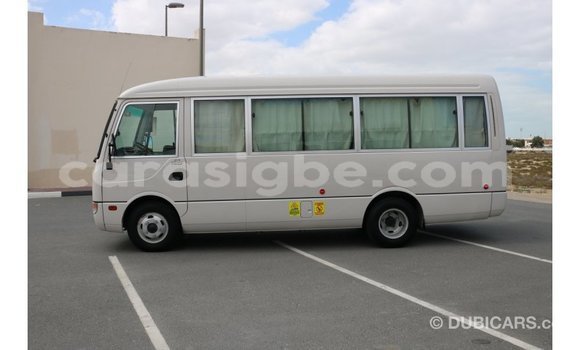 Acheter Import Utilitaire Mitsubishi L400 Blanc à Import - Dubai, Togo