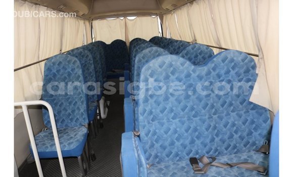 Buy Import Mitsubishi L400 White Truck in Import - Dubai in Togo