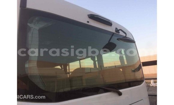 Acheter Import Voiture Toyota Coaster Blanc à Import - Dubai, Togo Acheter Import Voiture Toyota Coaster Blanc à Import - Dubai, Togo