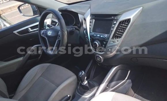 Acheter Occasion Voiture Hyundai Veloster Blanc à Lomé, Togo Acheter Occasion Voiture Hyundai Veloster Blanc à Lomé, Togo