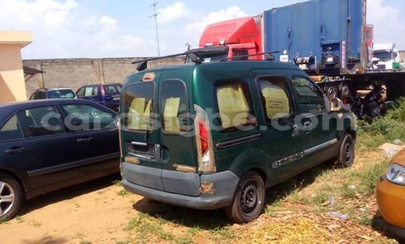 Acheter Occasion Voiture Renault Kangoo Vert à Lomé, Togo