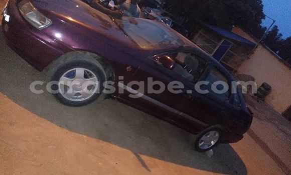 Acheter Occasion Voiture Toyota Carina Rouge à Lomé, Togo Acheter Occasion Voiture Toyota Carina Rouge à Lomé, Togo