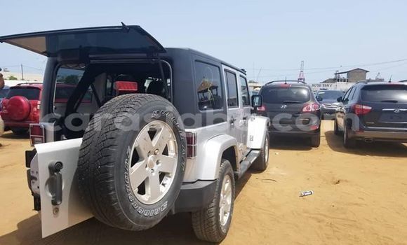 Buy Used Jeep Wrangler Silver Car in Lome in Togo Buy Used Jeep Wrangler Silver Car in Lome in Togo