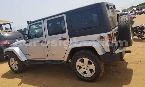 Buy Used Jeep Wrangler Silver Car in Lome in Togo Buy Used Jeep Wrangler Silver Car in Lome in Togo