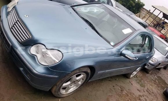 Buy Used Mercedes‒Benz C–Class Blue Car in Lome in Togo Buy Used Mercedes‒Benz C–Class Blue Car in Lome in Togo