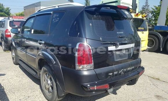 Buy Used SsangYong Rexton Black Car in Lome in Togo Buy Used SsangYong Rexton Black Car in Lome in Togo