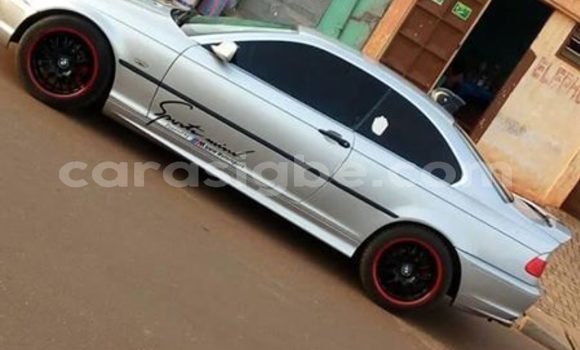 Acheter Occasion Voiture BMW 3–Series Gris à Lomé, Togo Acheter Occasion Voiture BMW 3–Series Gris à Lomé, Togo