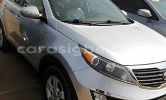 Acheter Occasion Voiture Kia Sportage Gris à Lomé, Togo Acheter Occasion Voiture Kia Sportage Gris à Lomé, Togo