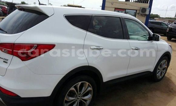 Acheter Occasion Voiture Hyundai Santa Fe Blanc à Lomé, Togo Acheter Occasion Voiture Hyundai Santa Fe Blanc à Lomé, Togo