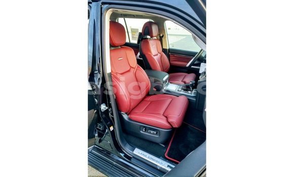 Acheter Import Voiture Toyota Land Cruiser Noir à Import - Dubai, Togo Acheter Import Voiture Toyota Land Cruiser Noir à Import - Dubai, Togo