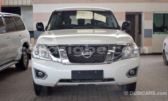 Acheter Import Voiture Nissan Patrol Blanc à Import - Dubai, Togo Acheter Import Voiture Nissan Patrol Blanc à Import - Dubai, Togo