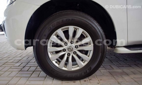 Acheter Import Voiture Nissan Patrol Blanc à Import - Dubai, Togo Acheter Import Voiture Nissan Patrol Blanc à Import - Dubai, Togo