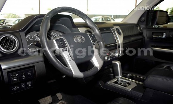 Acheter Import Voiture Toyota Tundra Noir à Import - Dubai, Togo Acheter Import Voiture Toyota Tundra Noir à Import - Dubai, Togo
