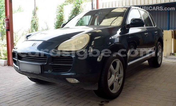 Acheter Import Voiture Porsche Cayenne Vert à Import - Dubai, Togo Acheter Import Voiture Porsche Cayenne Vert à Import - Dubai, Togo