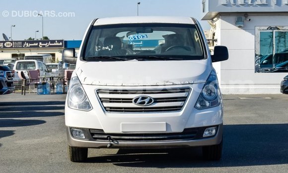 Acheter Import Utilitaire Hyundai Chorus Blanc à Import - Dubai, Togo Acheter Import Utilitaire Hyundai Chorus Blanc à Import - Dubai, Togo