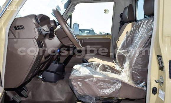 Acheter Import Voiture Toyota Land Cruiser Beige à Import - Dubai, Togo Acheter Import Voiture Toyota Land Cruiser Beige à Import - Dubai, Togo