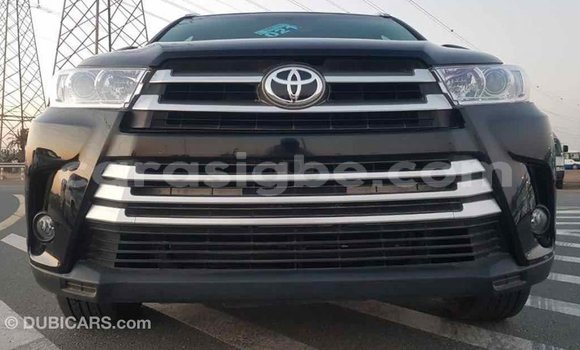 Acheter Import Voiture Toyota Highlander Noir à Import - Dubai, Togo Acheter Import Voiture Toyota Highlander Noir à Import - Dubai, Togo