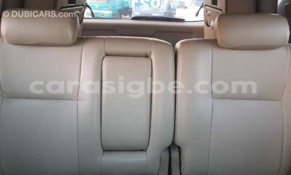 Acheter Import Voiture Toyota Fortuner Blanc à Import - Dubai, Togo Acheter Import Voiture Toyota Fortuner Blanc à Import - Dubai, Togo
