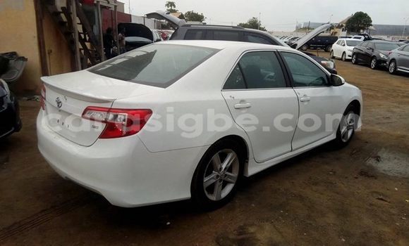 Buy Used Toyota Camry White Car in Lome in Togo Buy Used Toyota Camry White Car in Lome in Togo
