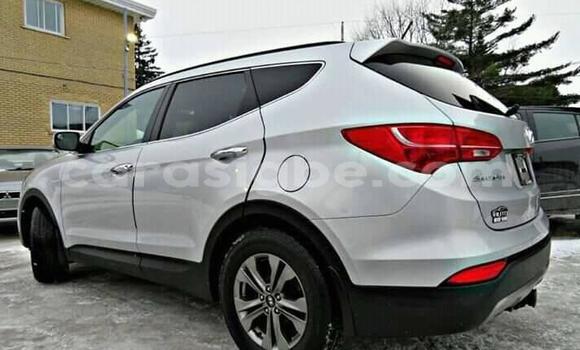 Buy Used Hyundai Santa Fe Silver Car in Lome in Togo Buy Used Hyundai Santa Fe Silver Car in Lome in Togo